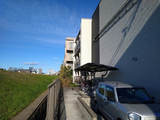 クレイノライズ日吉のその他|駐輪場　原付＆自転車のみ駐輪可能