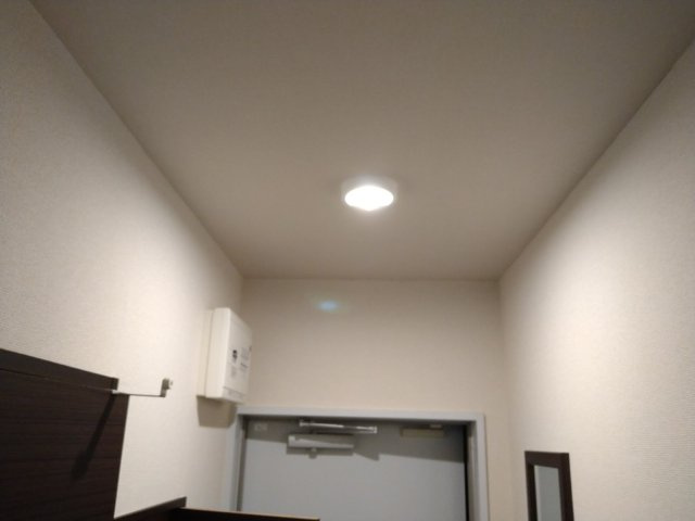 クレイノライズ日吉の玄関|玄関照明（自動センサー付き）