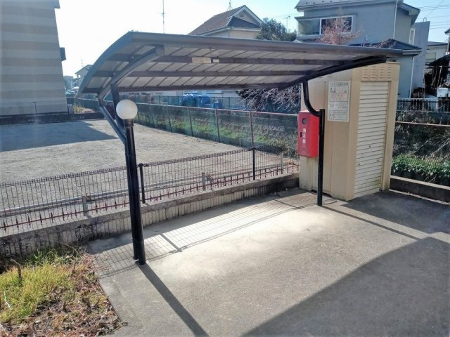 レオパレスファーレⅦのその他|自転車置き場