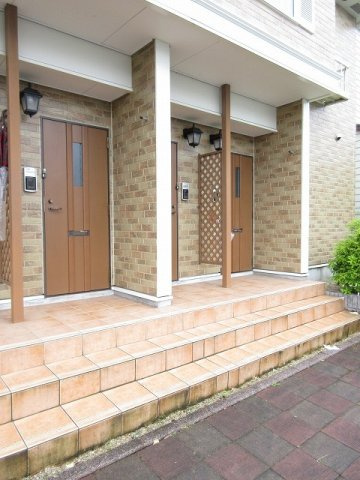 ニューライズ和Ａのエントランス