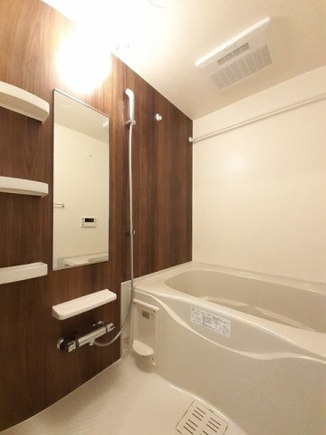 ルミエール・Ｔの浴室