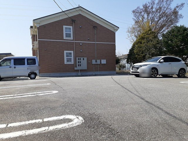 すずらんの駐車場