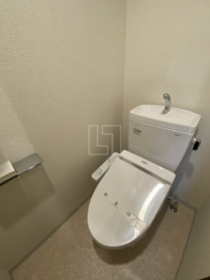 【トイレ】 | ルーエ本町 | ルーエ本町　温水洗浄便座