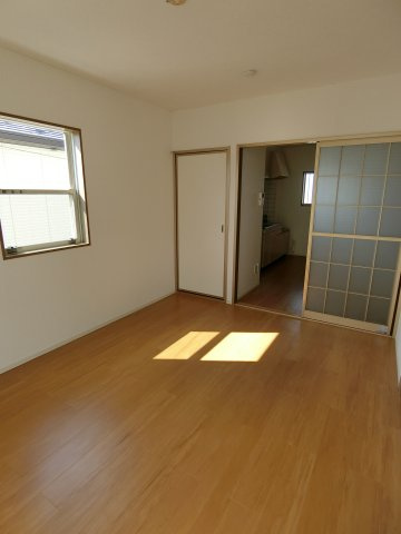 ニューシティ美保Ｂの居間・リビング