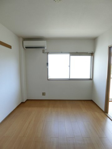 ニューシティ美保Ｂの洋室