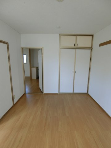 ニューシティ美保Ｂの洋室