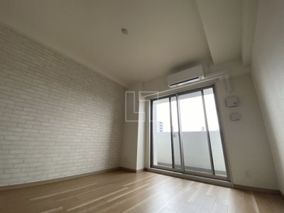 【寝室】 | La Douceur九条 | La Douceur九条　洋室