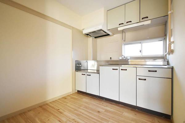 ビレッジハウス大谷5号棟のキッチン|ビレッジハウスの同一物件・同一タイプの間取りの写真です