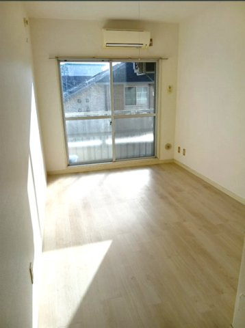 スカイコート八王子第二の居間・リビング|こちらの居間で趣味の時間をお楽しみください