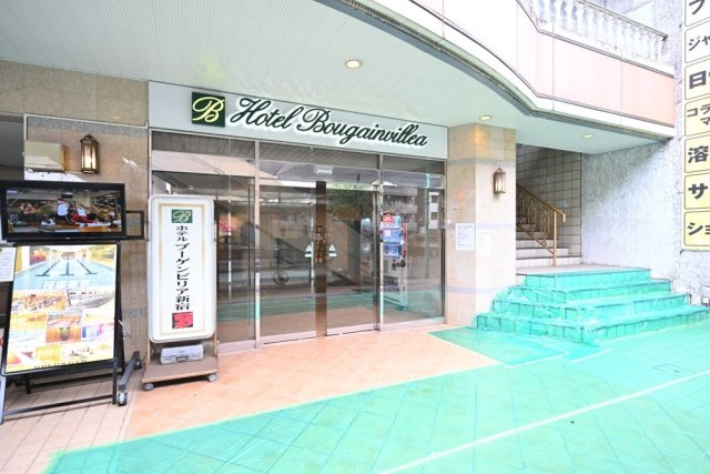 シャトレーイン東京・笹塚のエントランス|落ち着いたエントランスです