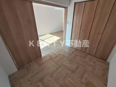 【寝室】 | ハーモニーグラシア蒲田 | 落ち着いた色調の寝室です