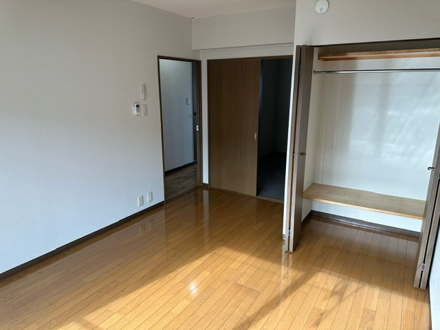 ベロウ春日Aの居間・リビング