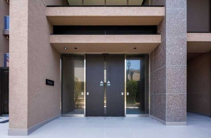 ベルファース三軒茶屋　フリーレント1か月　礼金0　築浅のエントランス