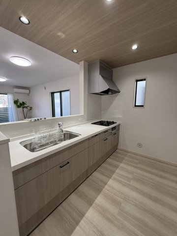 和歌山市中島・中古戸建・115515のキッチン