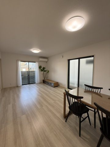 和歌山市中島・中古戸建・115515の居間・リビング