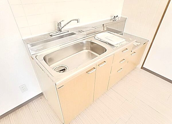 レージュ徳重のキッチン