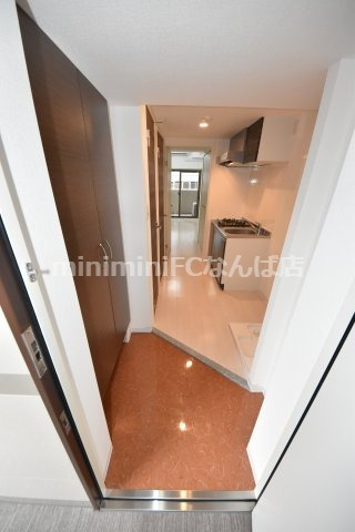 ラグゼ西長堀の玄関