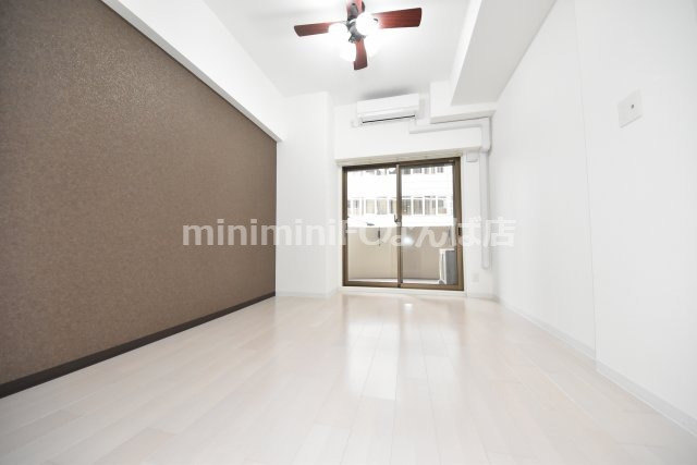 ラグゼ西長堀の居間・リビング