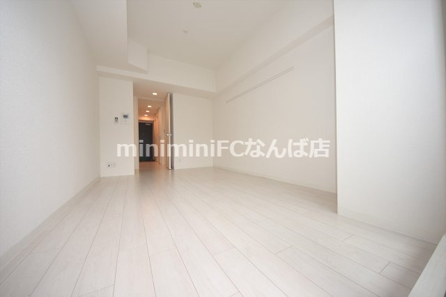 大阪市大正区三軒家西１丁目の賃貸マンションの洋室