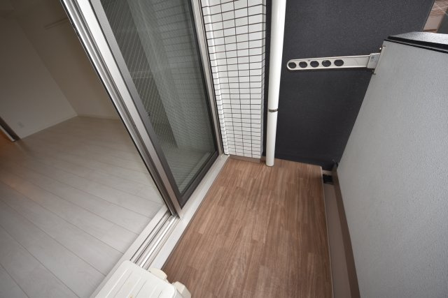 大阪市大正区三軒家西１丁目の賃貸マンションのバルコニー