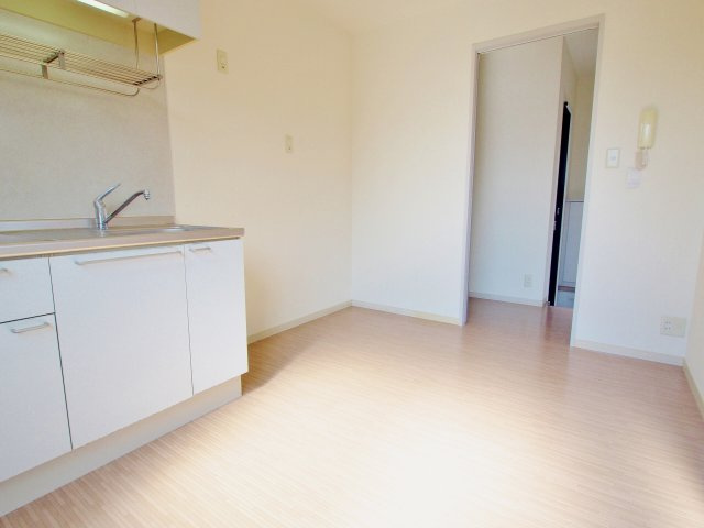 グリーンコートAの居間・リビング