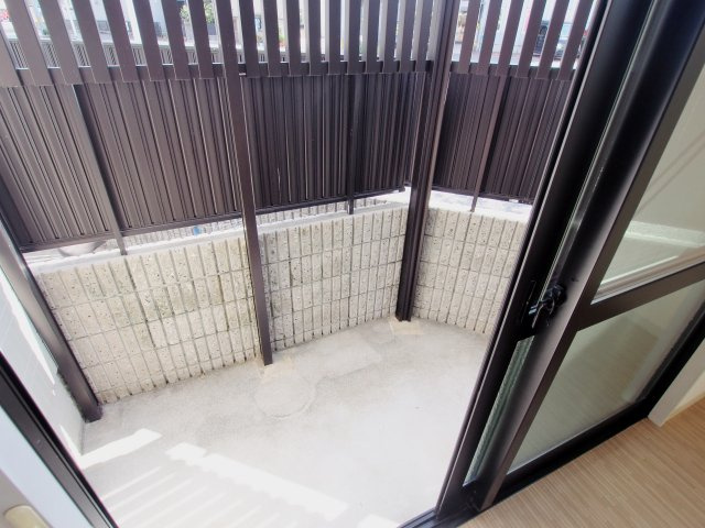 グリーンコートAのバルコニー