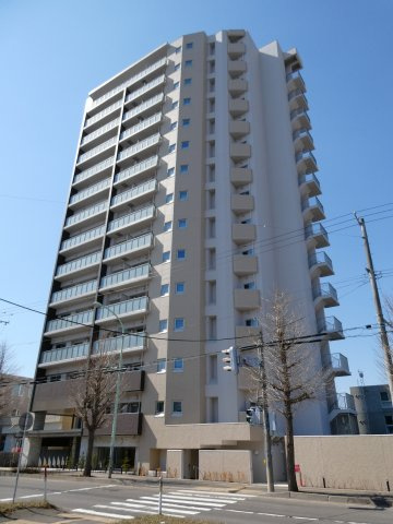 【外観】 | ブランズ新札幌 | ●外壁は重厚感のあるタイル張り