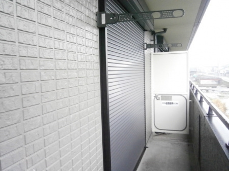 ペイサージュ上津【キャッシュバック対象】のバルコニー|外からの目が気にならないバルコニーで洗濯物が干せます