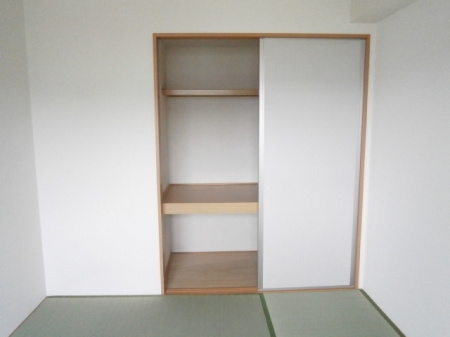 ペイサージュ上津【キャッシュバック対象】の和室|和室があれば、来客や子供用のスペースとして活躍します