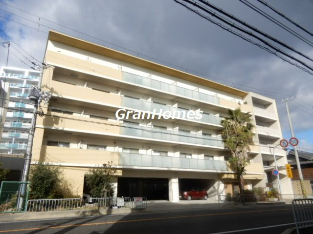 アロハ海岸通の外観