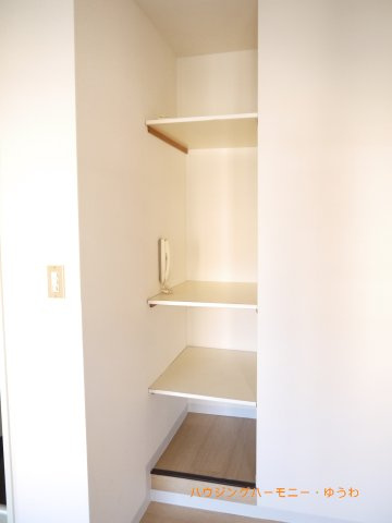 【収納】 | パーソネージュ中板橋 | 玄関横に収納スペースがありますので、ワンルームのお部屋がスッキリ整理できます！
