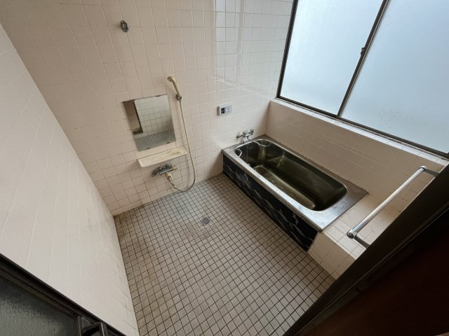 寒河江市大字西根字高畑123-1の浴室