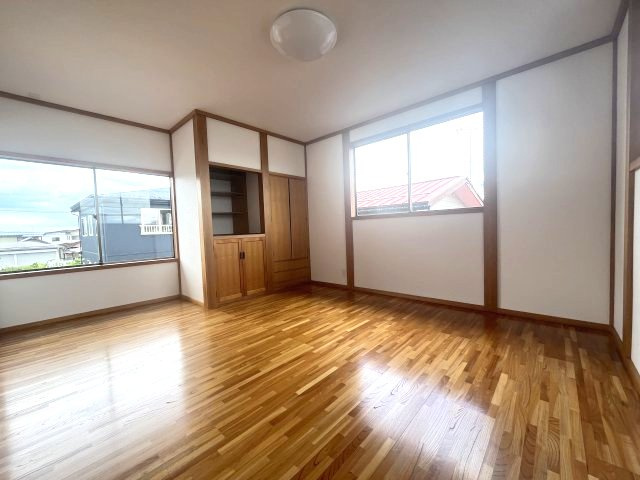 寒河江市大字西根字高畑123-1　中古住宅の洋室|２階東側洋室