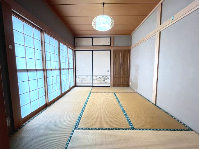 寒河江市大字西根字高畑123-1の和室|畳の上でゆっくりとくつろげる和室です