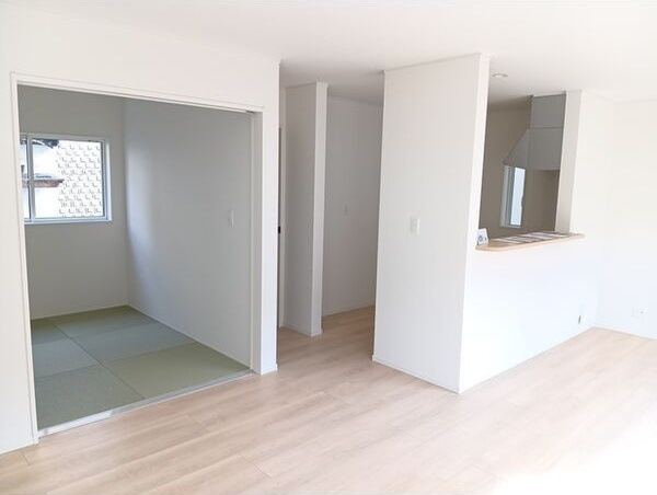 クレイドルガーデン枚方市長尾家具町の収納