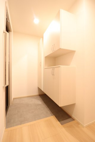 Sophiacourt桜町の玄関