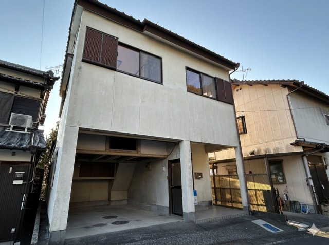 高知市福井町　中古一戸建ての外観|高台に立地。津波、洪水、土砂のハザードマップエリア外の物件。