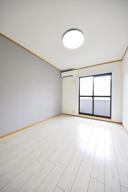 ジョイシティ笹塚の洋室