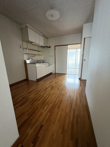 ロイヤルパレス深良の内装