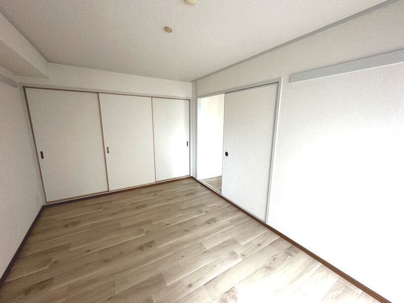 レック難波ビルの洋室