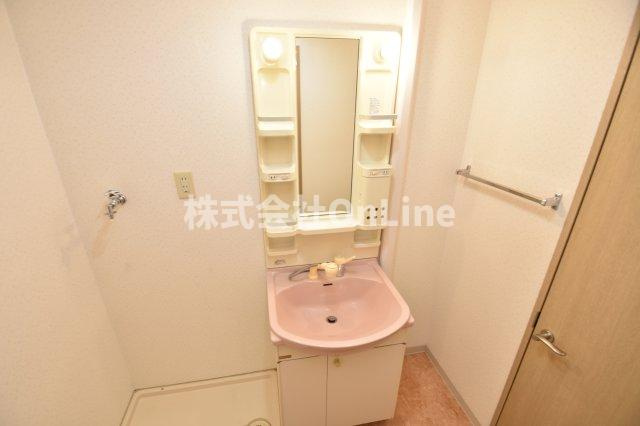 カーサフィオーレ弐番館の独立洗面台