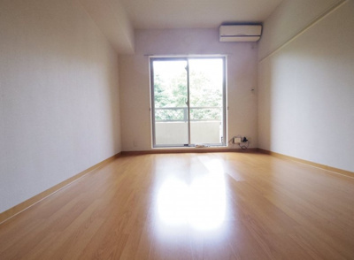 【居間・リビング】 | リヴィエールドグラス | 同仕様写真