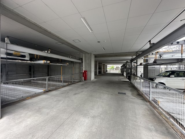 サンライズマンション和歌山Ⅰの駐車場