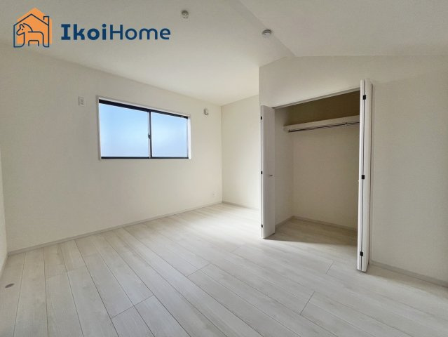 魚住町西岡22期　新築戸建　の内装|◆同社施工例◆全居室ペアガラス標準装備。一般の窓ガラスに比べ、２倍の断熱効果があります。