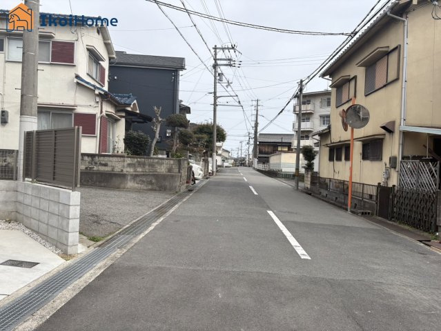 魚住町西岡22期　新築戸建　のキッチン|◆同社施工例◆人気の対面式のキッチン♪調理スペースもゆったり！使いやすいです！