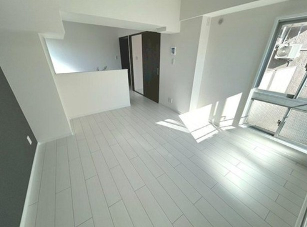 【居間・リビング】 | チサンマンション板橋 | 光と風があふれる開放的なリビングダイニングには自然と家族みんなが集まってきます。