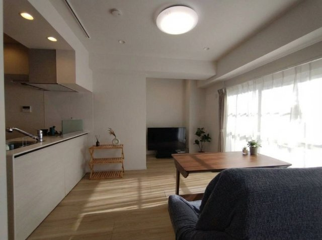 エクレール大倉山の居間・リビング|レイアウトは思いのまま。暮らしのシーンに合わせて表情を変える、柔軟なLDK