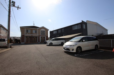 【駐車場】 | ウルーアンジュ