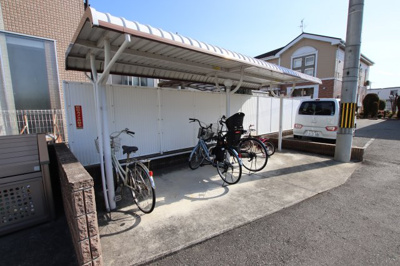 【その他共用部分】 | ウルーアンジュ | 駐輪場