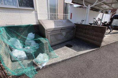 【その他共用部分】 | ウルーアンジュ | 敷地内ゴミ置き場
